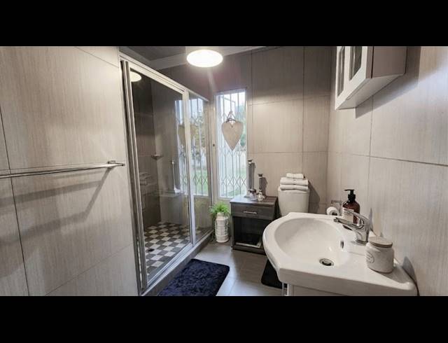 4 BEDROOM HOUSE FOR SALE IN VAALPARK